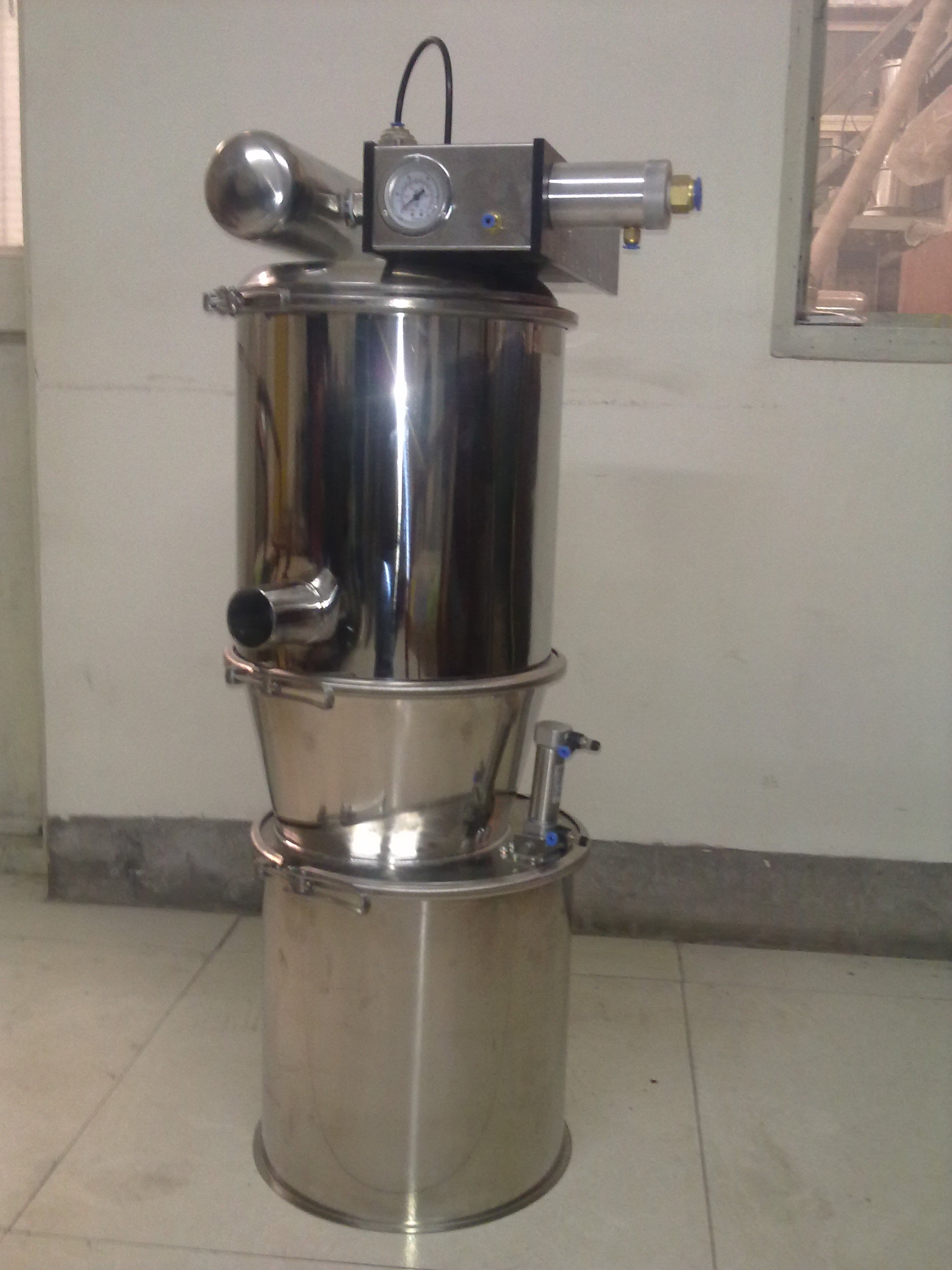 真空上料機(jī)現(xiàn)貨供應(yīng)